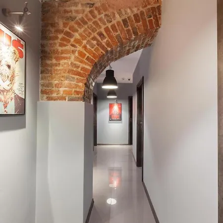 Bed & Breakfast Cinema Poznań