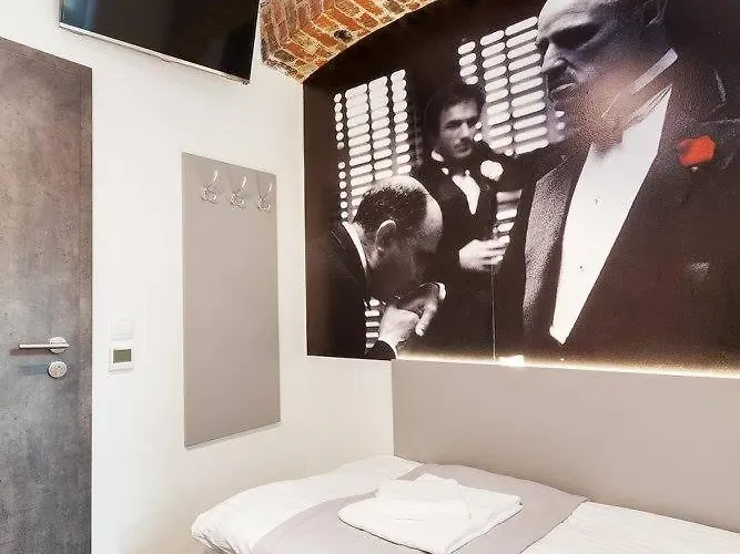 Bed & Breakfast Cinema Poznań