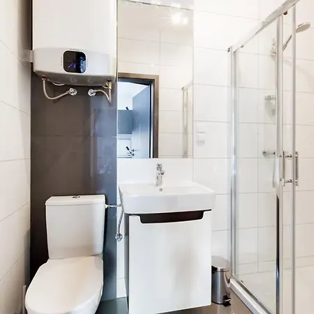 Bed & Breakfast Cinema